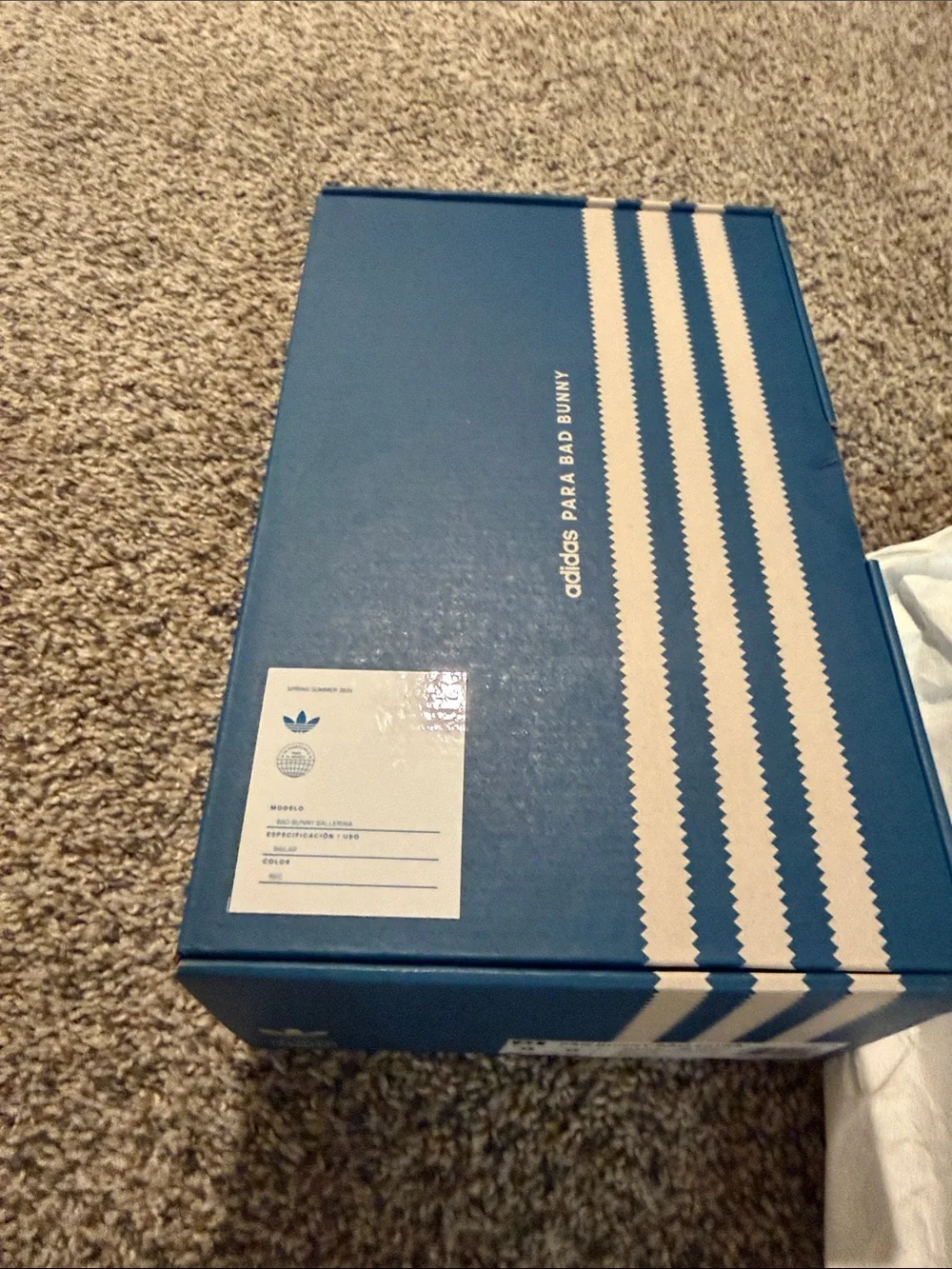 adidas compact foldable